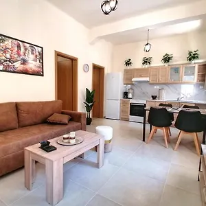 Alex Apartment, Cozy Place In Center Appartement Héraklion
